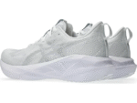 ASICS Novablast 5 WHITE / PIEDMONT GREY - Imagen 6