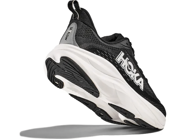 HOKA Skyflow BLACK / WHITE