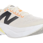 New Balance FuelCell SuperComp Trainer v3 ANGORA / HOT MANGO