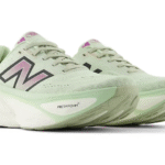 New Balance Fresh Foam X More v5 NATURAL MINT / PURPLE FUCHSIA