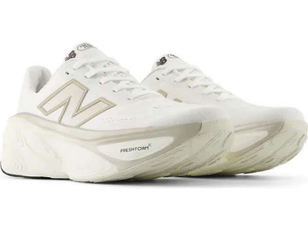 New Balance Fresh Foam X More v5 WHITE / SEA SALT