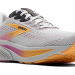 Brooks Ghost 17 OYSTER / APRICOT / PINK